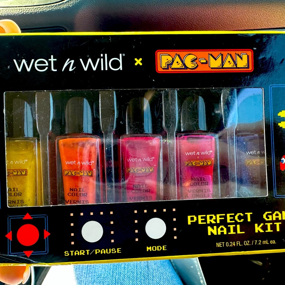 Wet N Wild X Pac-Man Nail Polish Collectible set. **NIB**